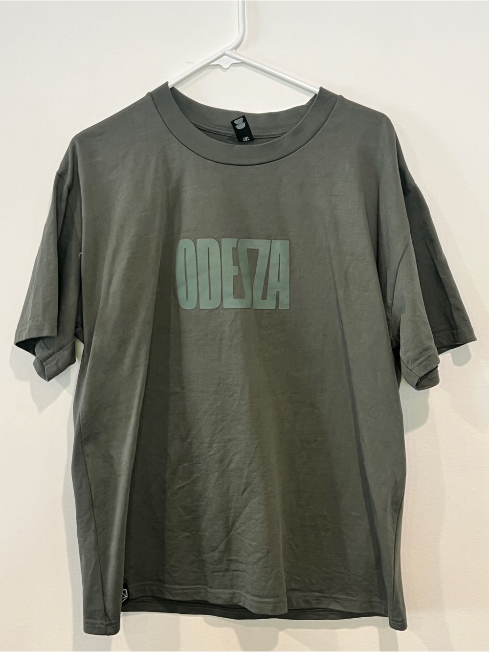 Odeza Men's Graphic Tee - Olive Green